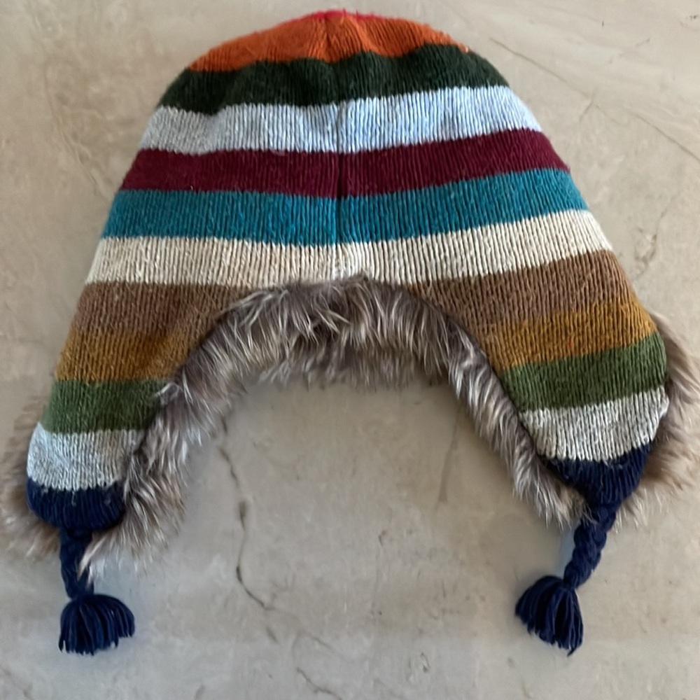 Hat - Picture 3 of 3